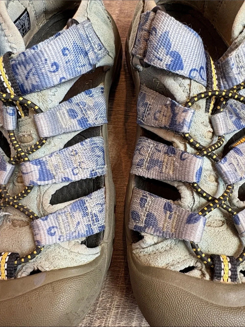 Keen Newport Blue Floral Waterproof Sandal Youth Size 3